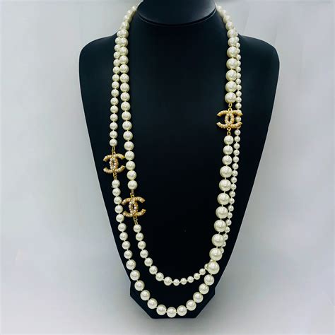 chanel costume jewellery necklace uk|long chanel necklace with pearls.